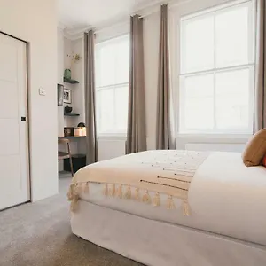 d8-shoreditch.brighton-hotels-england.com/